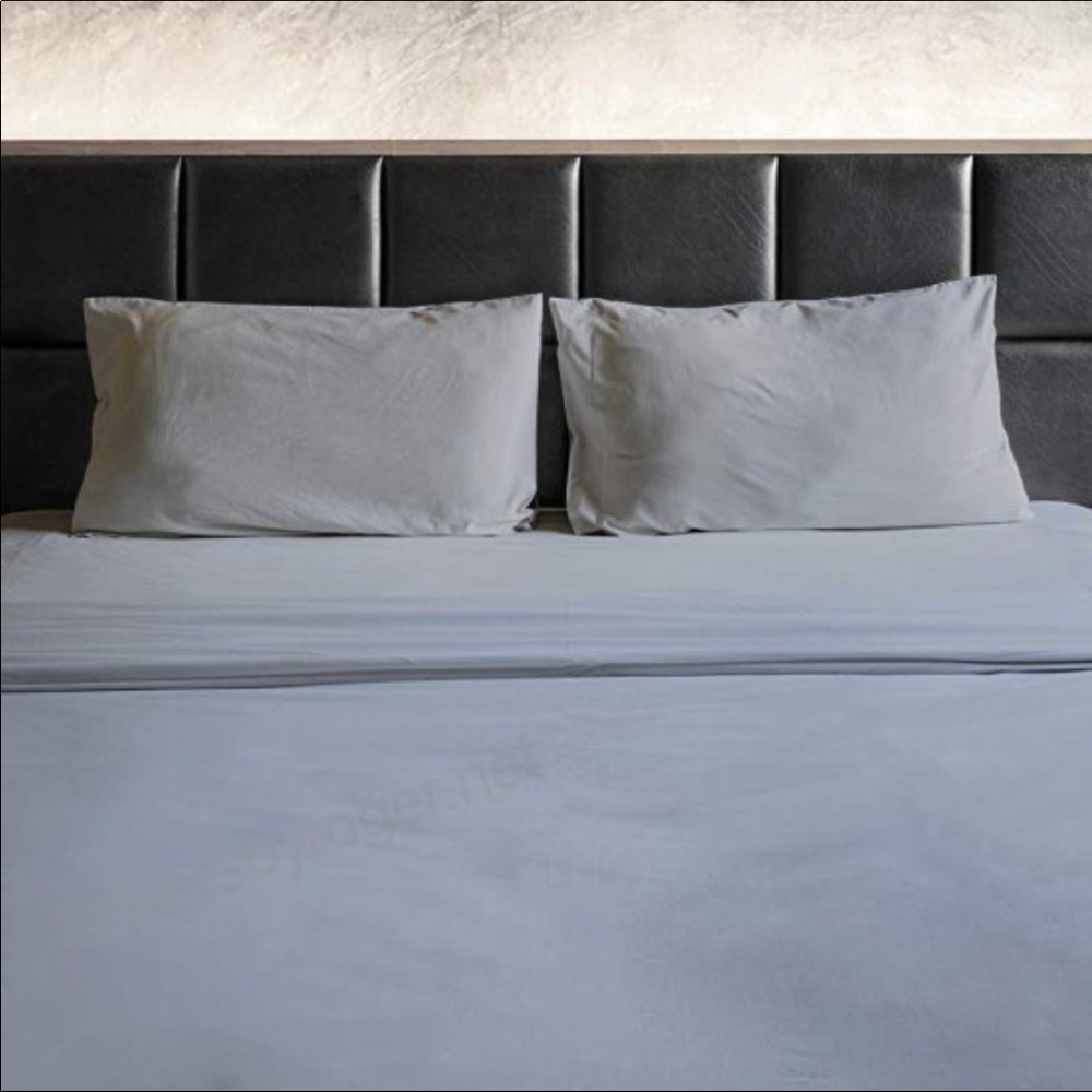 ✨ONE DAY SALE✨ FEEL 1800 count FIBER Sheets - Picture 5 of 8